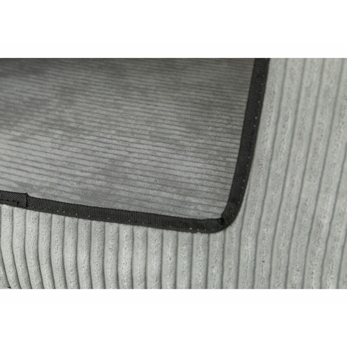 V2HC2A5551955545D1AC57265D6EDD5F34BR7262212P9